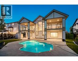 231 Railway Close SE