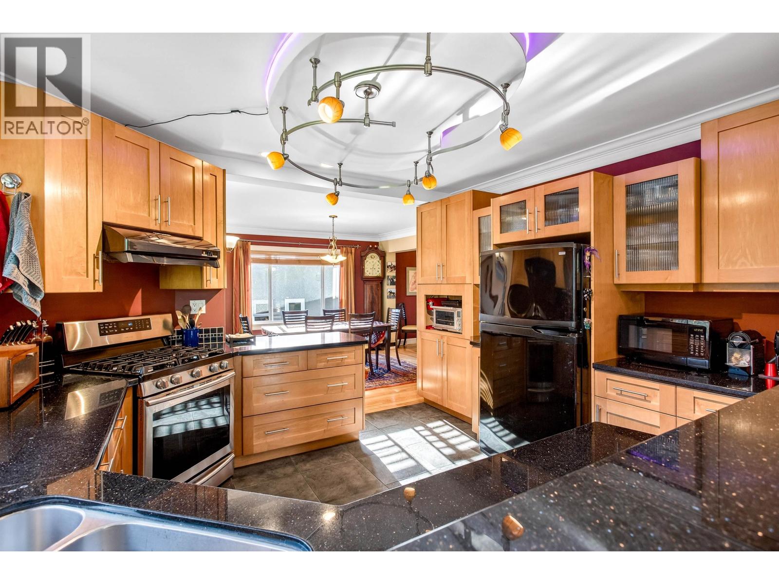 2050 Sperling Avenue, Burnaby, British Columbia  V5B 4K5 - Photo 16 - R3072091