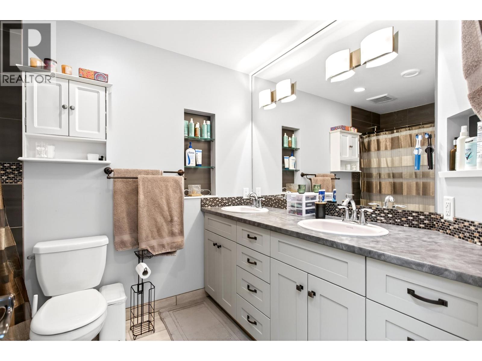 2050 Sperling Avenue, Burnaby, British Columbia  V5B 4K5 - Photo 28 - R3072091