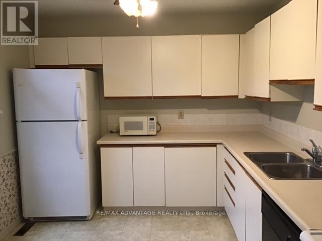 4 - 1294 Byron Baseline Road W, London South, Ontario  N6K 4G8 - Photo 4 - X12602144