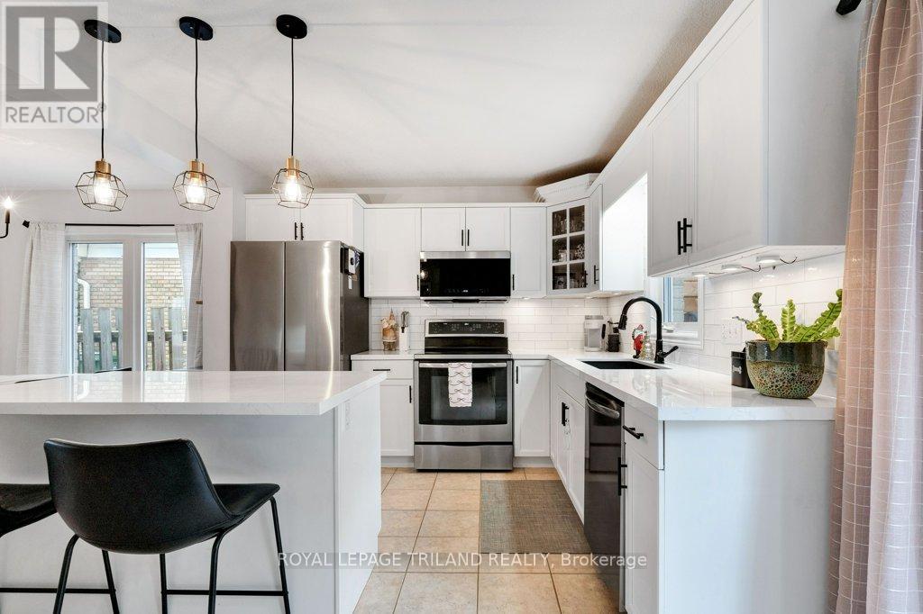 14 Penhale Avenue N, St. Thomas, Ontario  N5R 5M9 - Photo 12 - X12602182