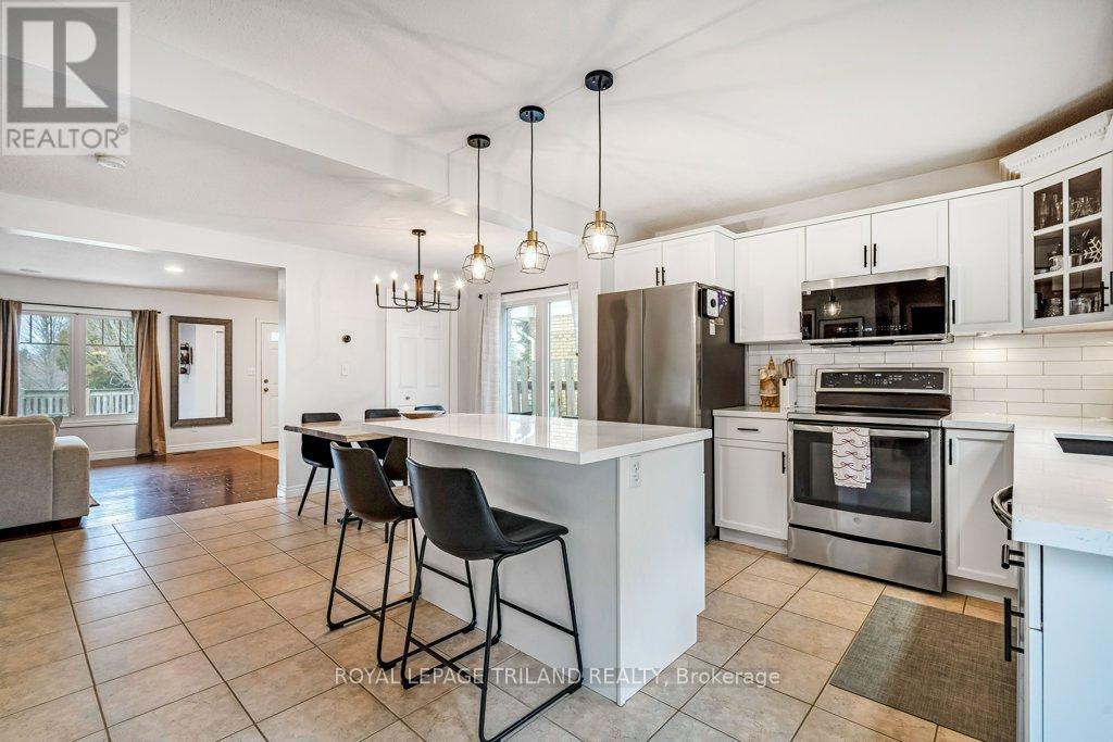 14 Penhale Avenue N, St. Thomas, Ontario  N5R 5M9 - Photo 13 - X12602182