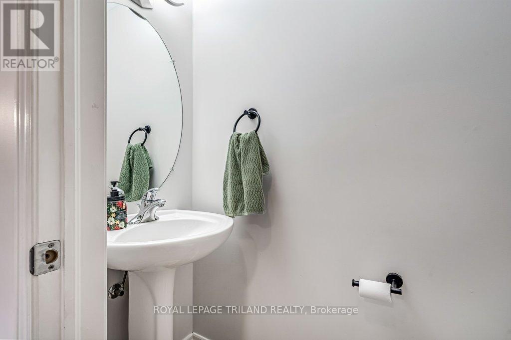 14 Penhale Avenue N, St. Thomas, Ontario  N5R 5M9 - Photo 15 - X12602182