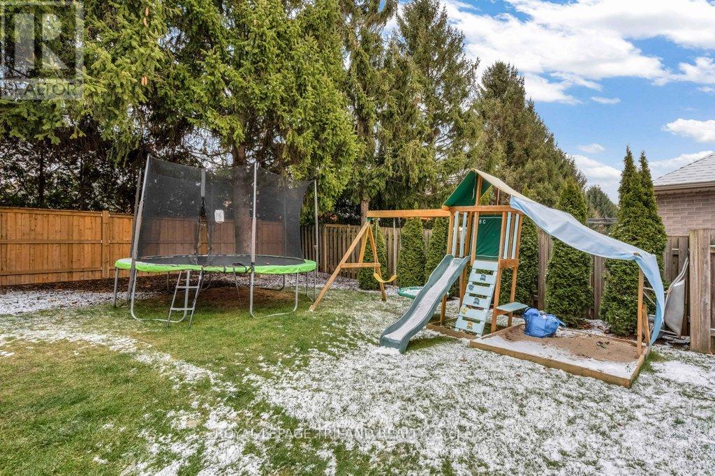 14 Penhale Avenue N, St. Thomas, Ontario  N5R 5M9 - Photo 36 - X12602182