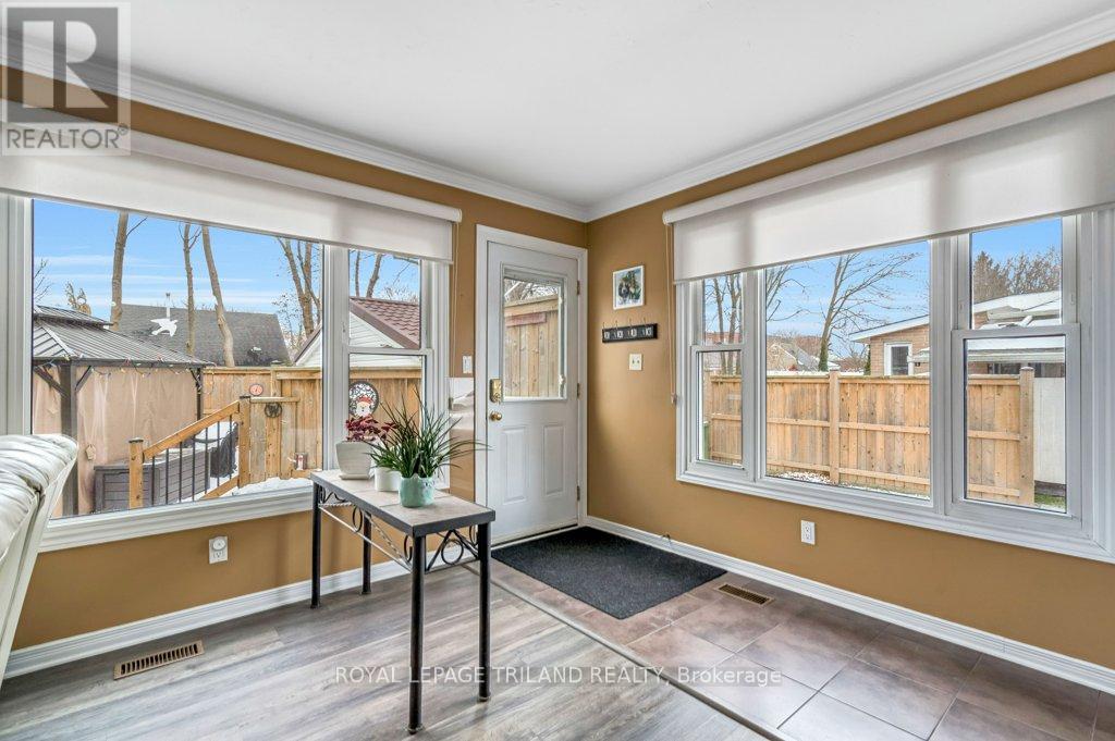 20 Dieppe Drive, St. Thomas, Ontario  N5R 4G7 - Photo 20 - X12602270