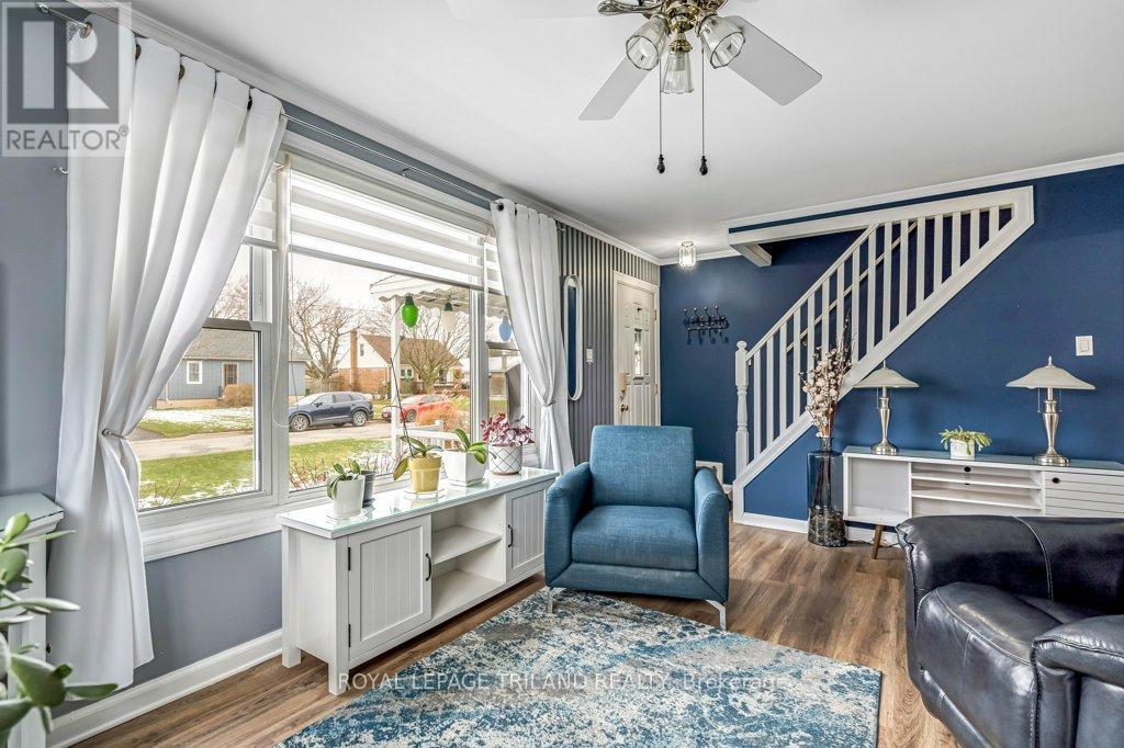 20 Dieppe Drive, St. Thomas, Ontario  N5R 4G7 - Photo 8 - X12602270