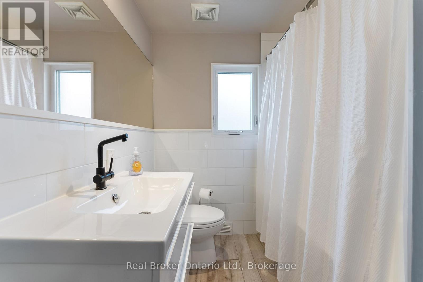 116 Symons Street, Toronto, Ontario M8V 1V2 - Photo 14 - W12602172