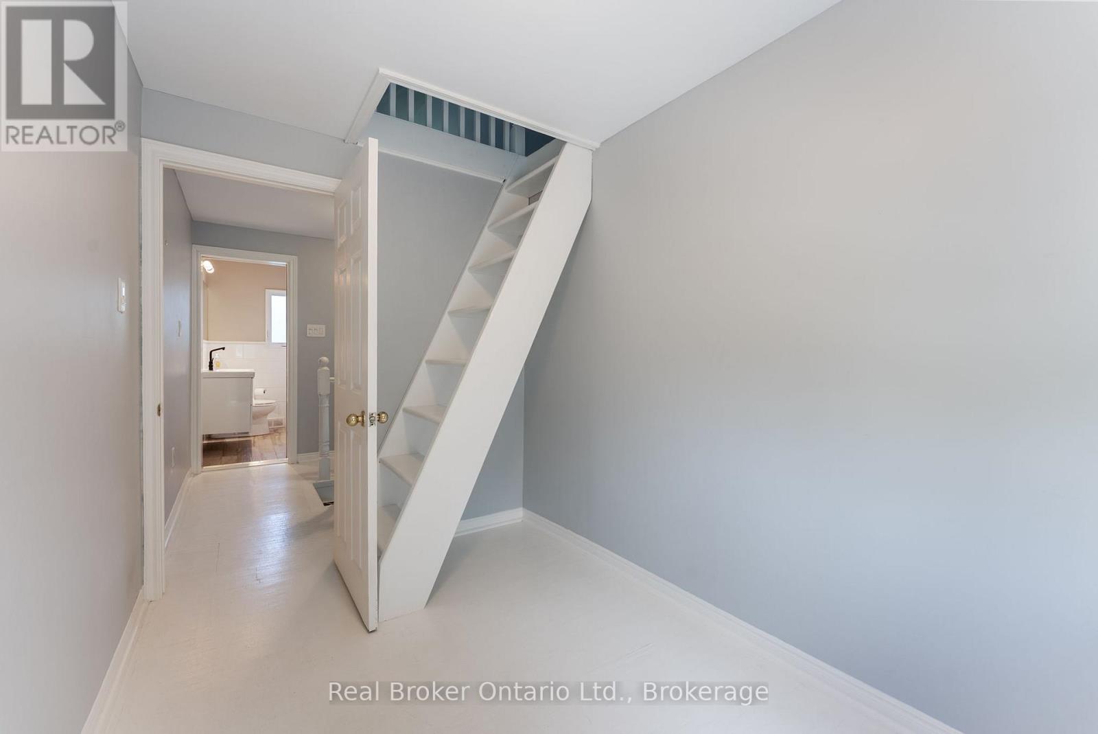 116 Symons Street, Toronto, Ontario M8V 1V2 - Photo 17 - W12602172