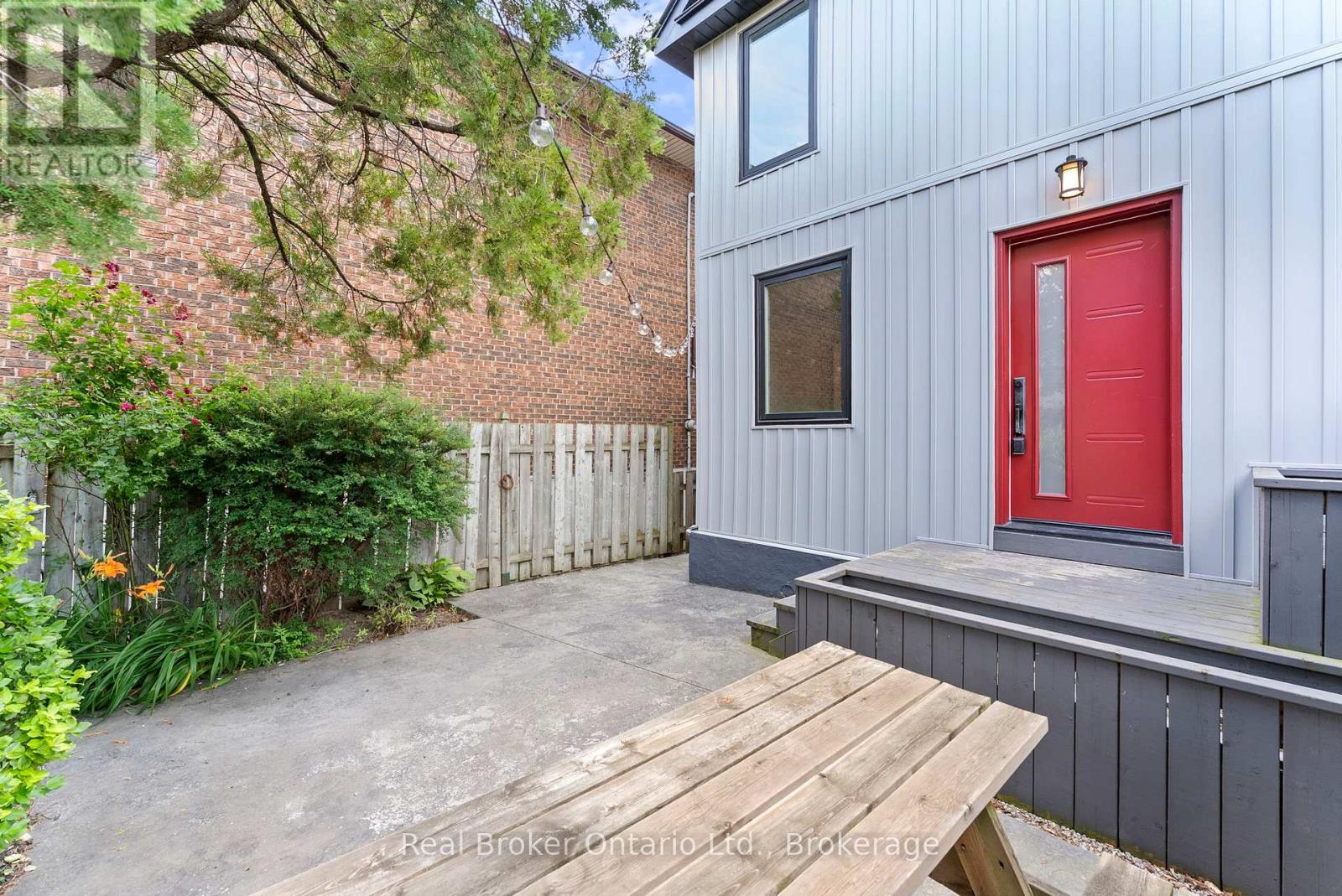 116 Symons Street, Toronto, Ontario M8V 1V2 - Photo 27 - W12602172