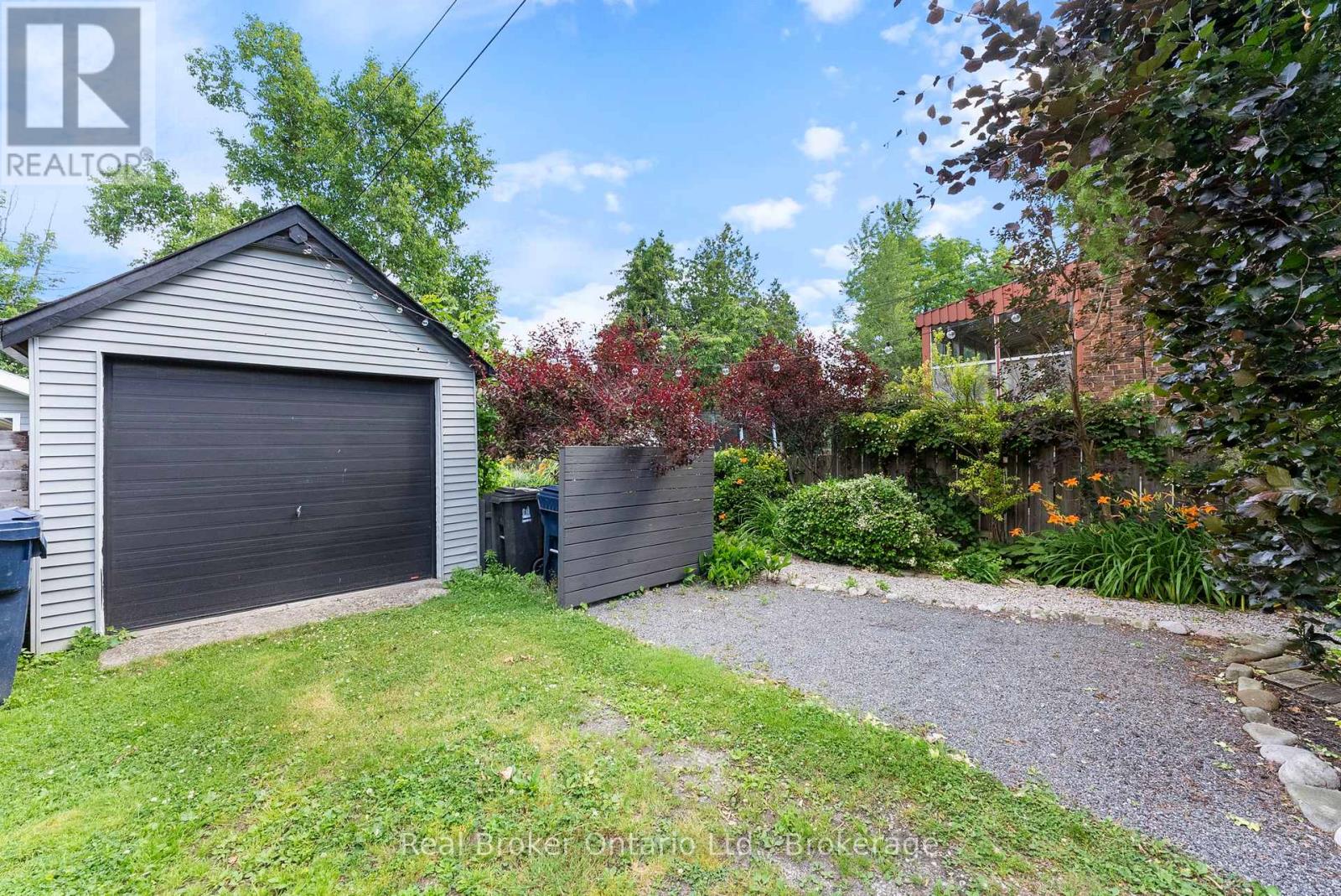 116 Symons Street, Toronto, Ontario M8V 1V2 - Photo 28 - W12602172