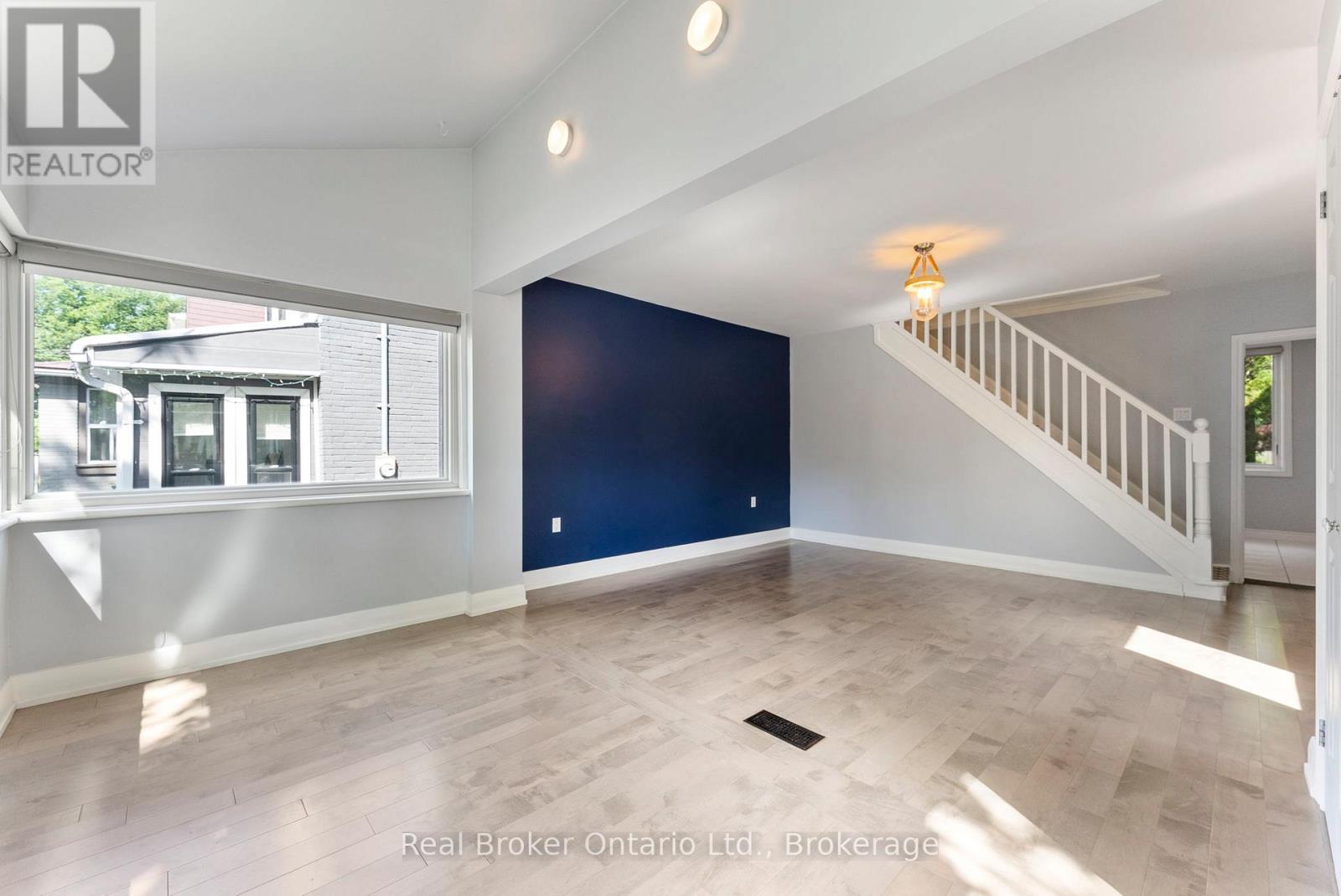 116 Symons Street, Toronto, Ontario M8V 1V2 - Photo 5 - W12602172