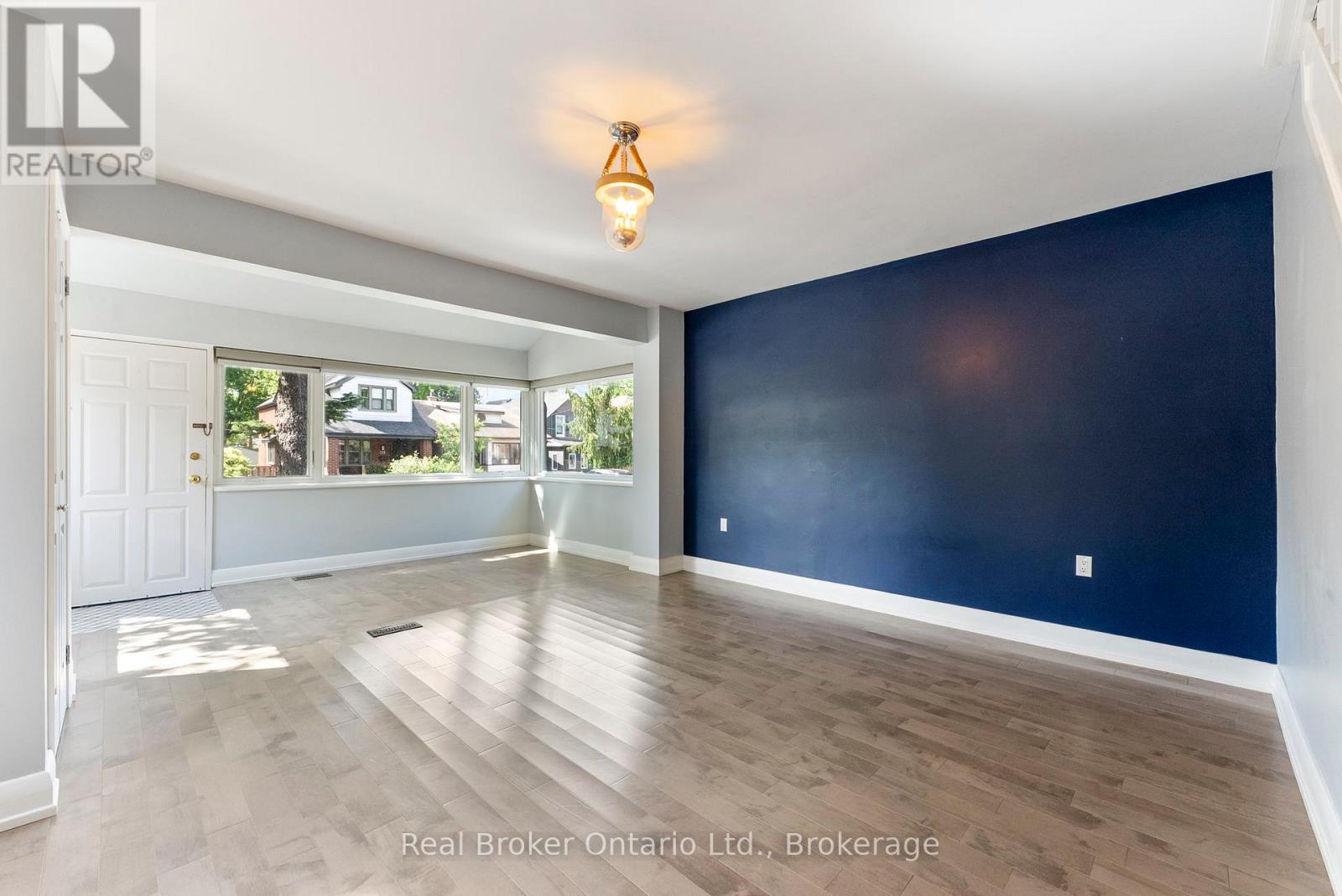 116 Symons Street, Toronto, Ontario M8V 1V2 - Photo 8 - W12602172