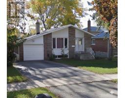 45 SUMMERSIDE CRESCENT, Toronto, Ontario