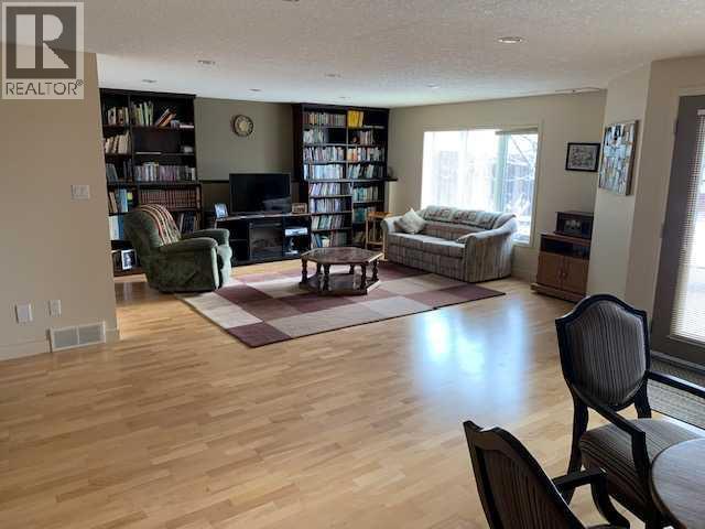 749 Blackfoot Terrace W, Lethbridge, Alberta  T1K 7Y6 - Photo 13 - A2272544