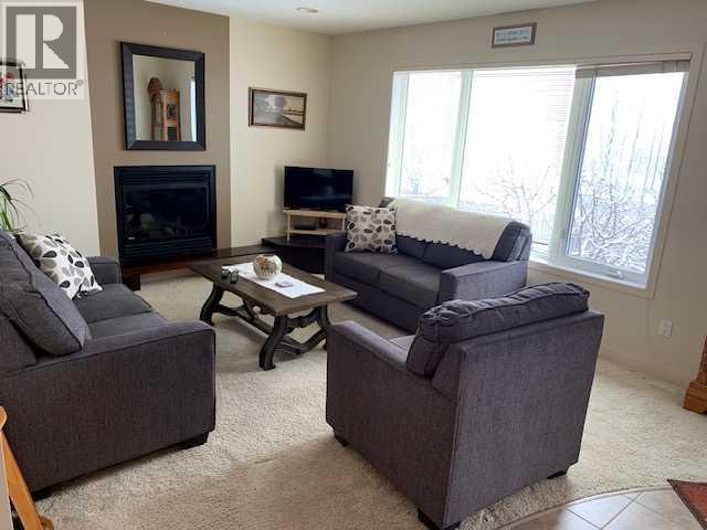 749 Blackfoot Terrace W, Lethbridge, Alberta  T1K 7Y6 - Photo 2 - A2272544