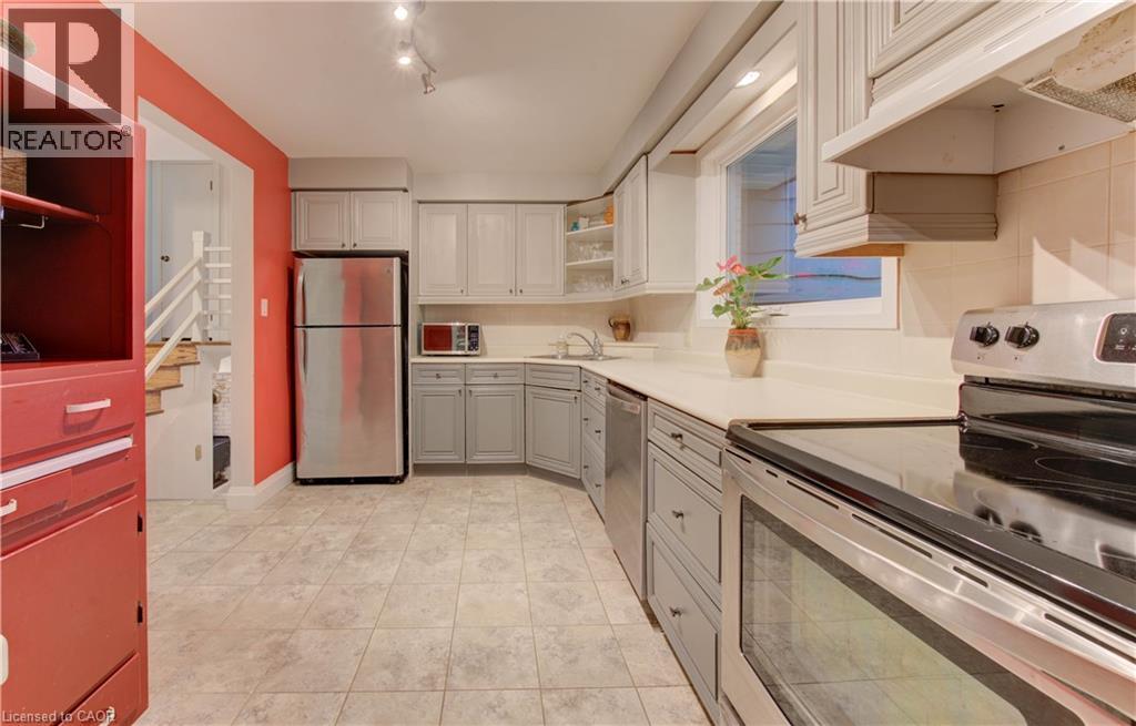 47 Hillcrest Lane, Kitchener, Ontario N2K 1S9 - Photo 12 - 40789607