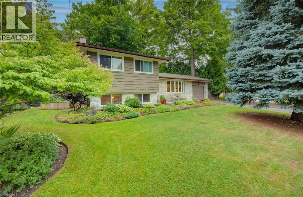 47 Hillcrest Lane, Kitchener, Ontario N2K 1S9 - Photo 1 - 40789607