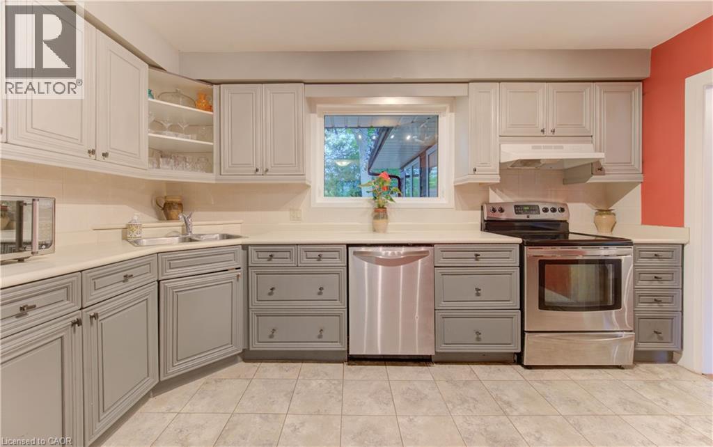 47 Hillcrest Lane, Kitchener, Ontario N2K 1S9 - Photo 14 - 40789607