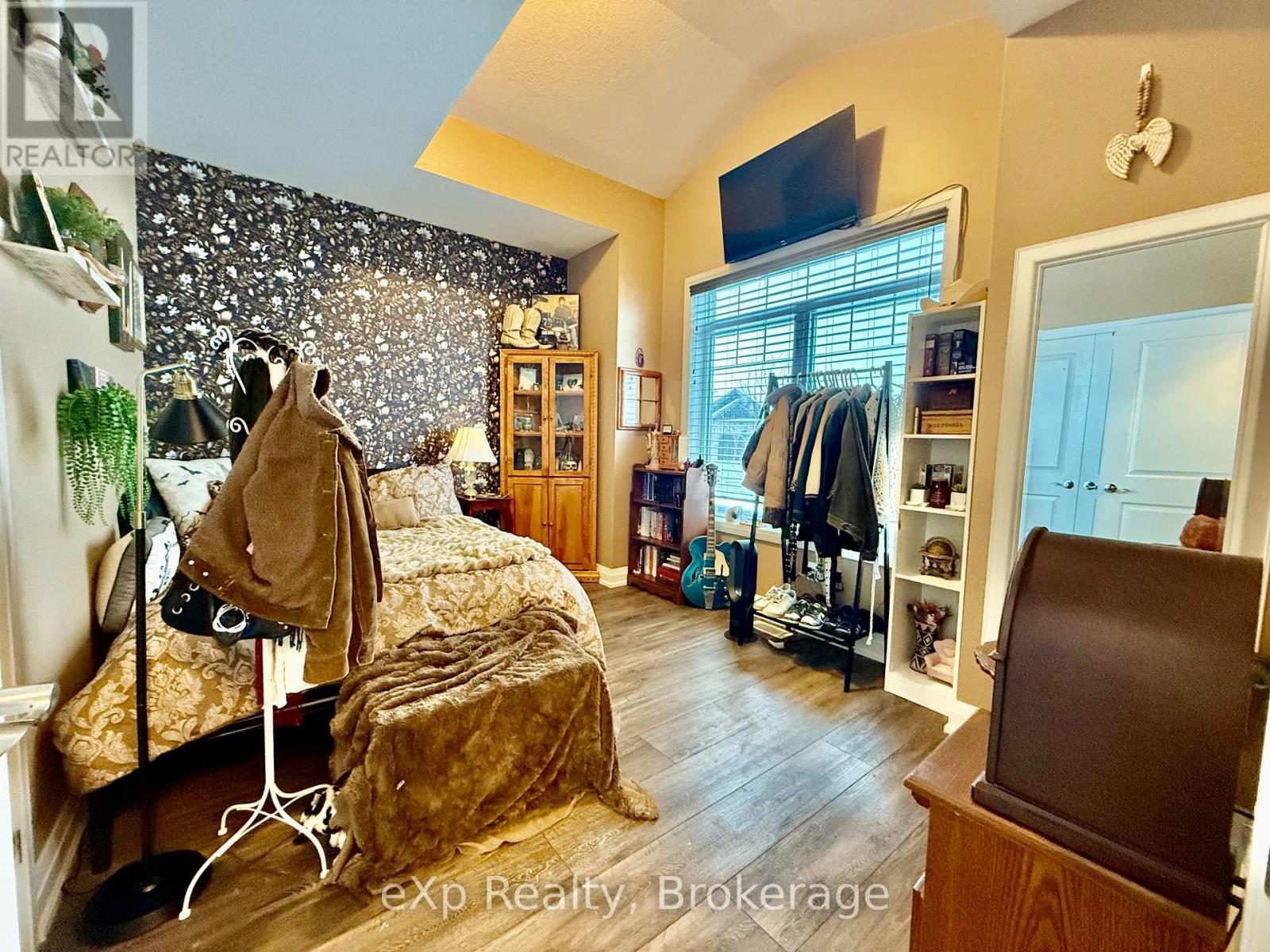 119 Third Street, Brockton, Ontario  N0G 2V0 - Photo 5 - X12602096