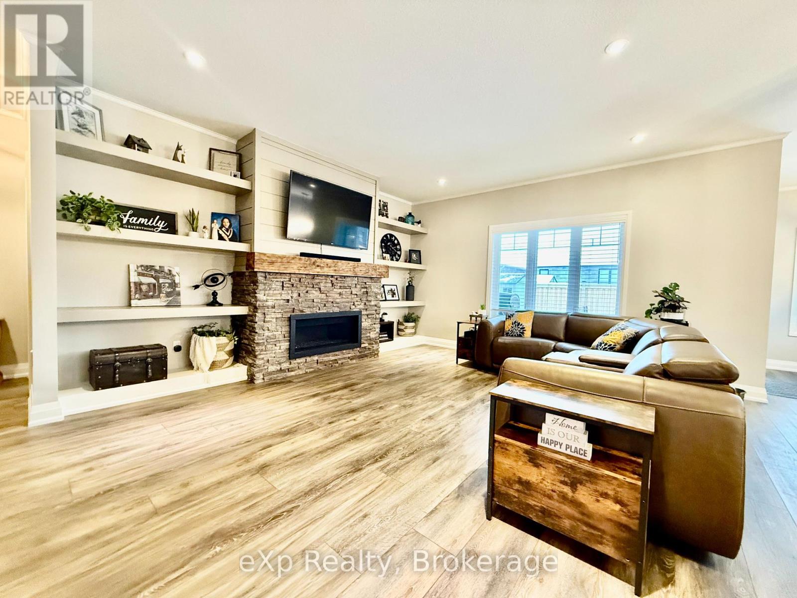 119 Third Street, Brockton, Ontario  N0G 2V0 - Photo 8 - X12602096