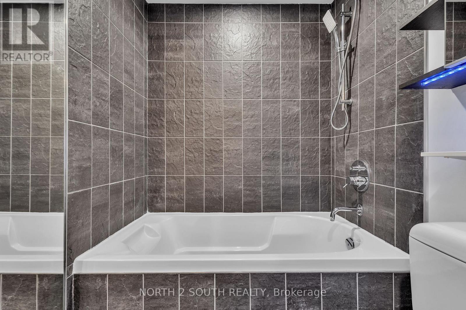 524 - 55 Stewart Street, Toronto, Ontario  M5V 2V1 - Photo 22 - C12602094