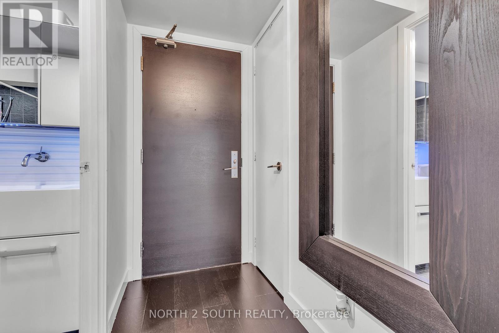 524 - 55 Stewart Street, Toronto, Ontario  M5V 2V1 - Photo 4 - C12602094