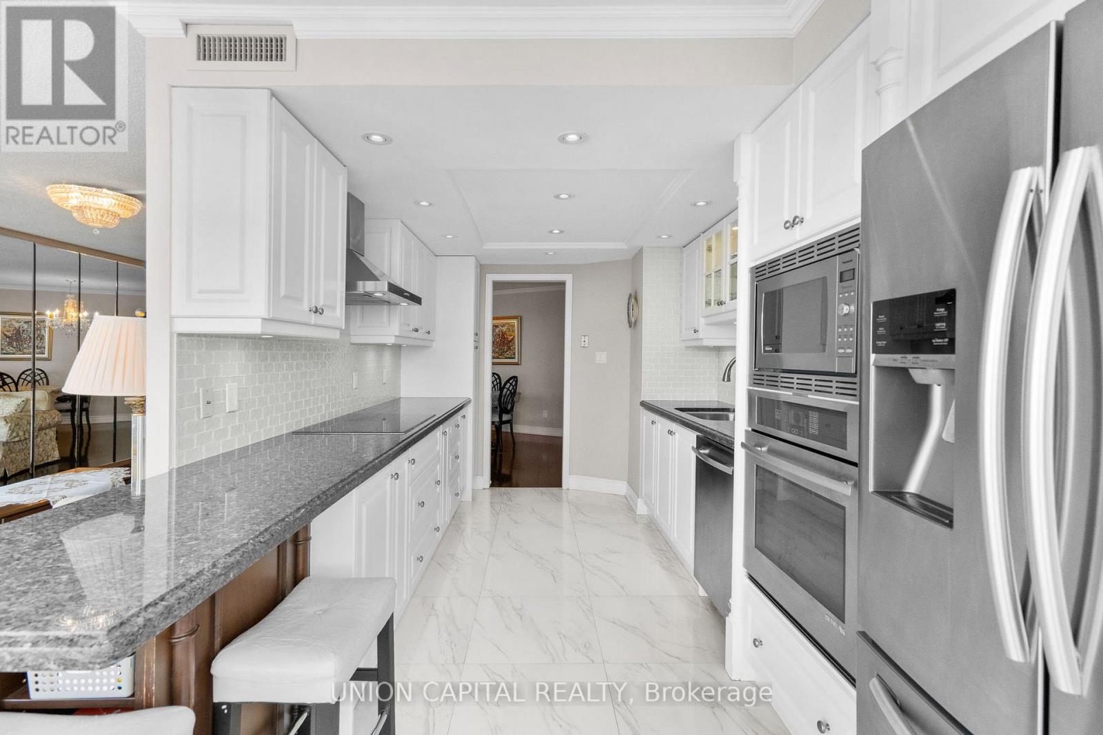 2405 - 85 Skymark Drive, Toronto, Ontario  M2H 3P2 - Photo 17 - C12602190