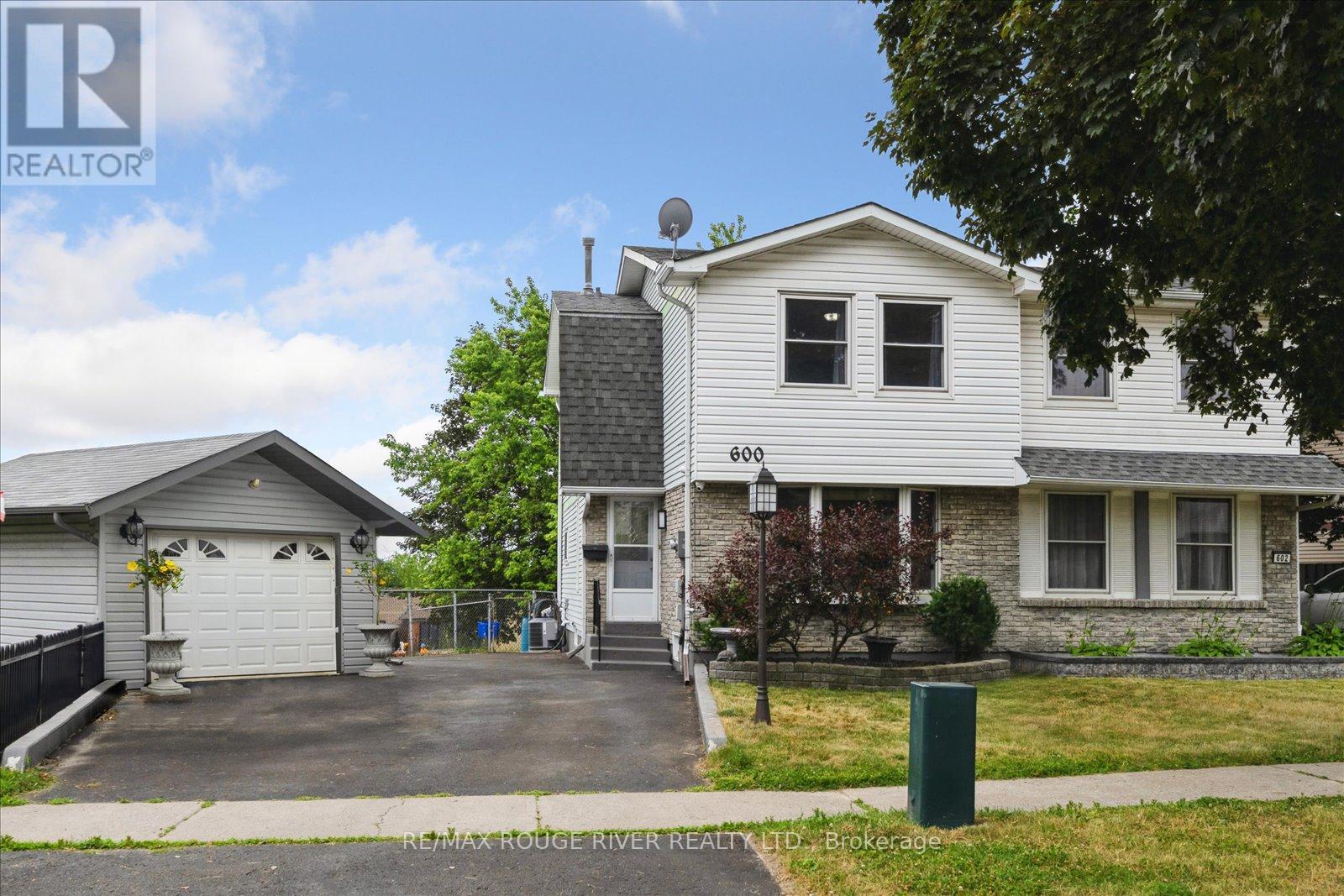 600 Galahad Drive, Oshawa, Ontario  L1K 1M2 - Photo 2 - E12537002