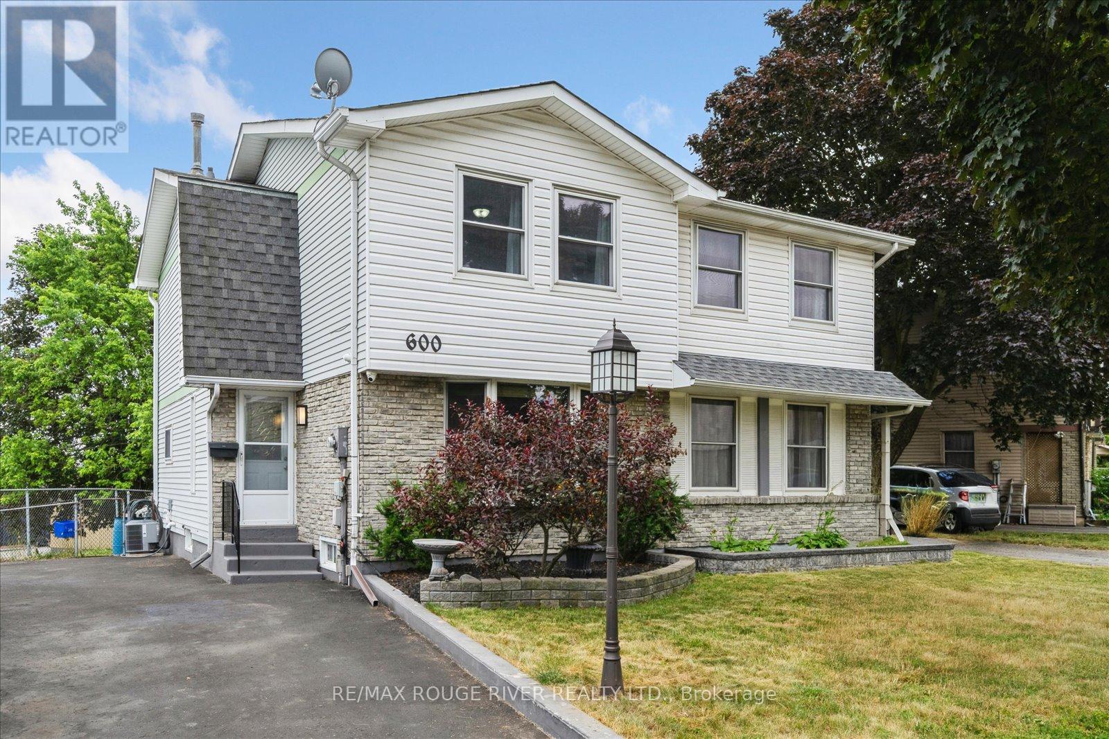 600 Galahad Drive, Oshawa, Ontario  L1K 1M2 - Photo 4 - E12537002