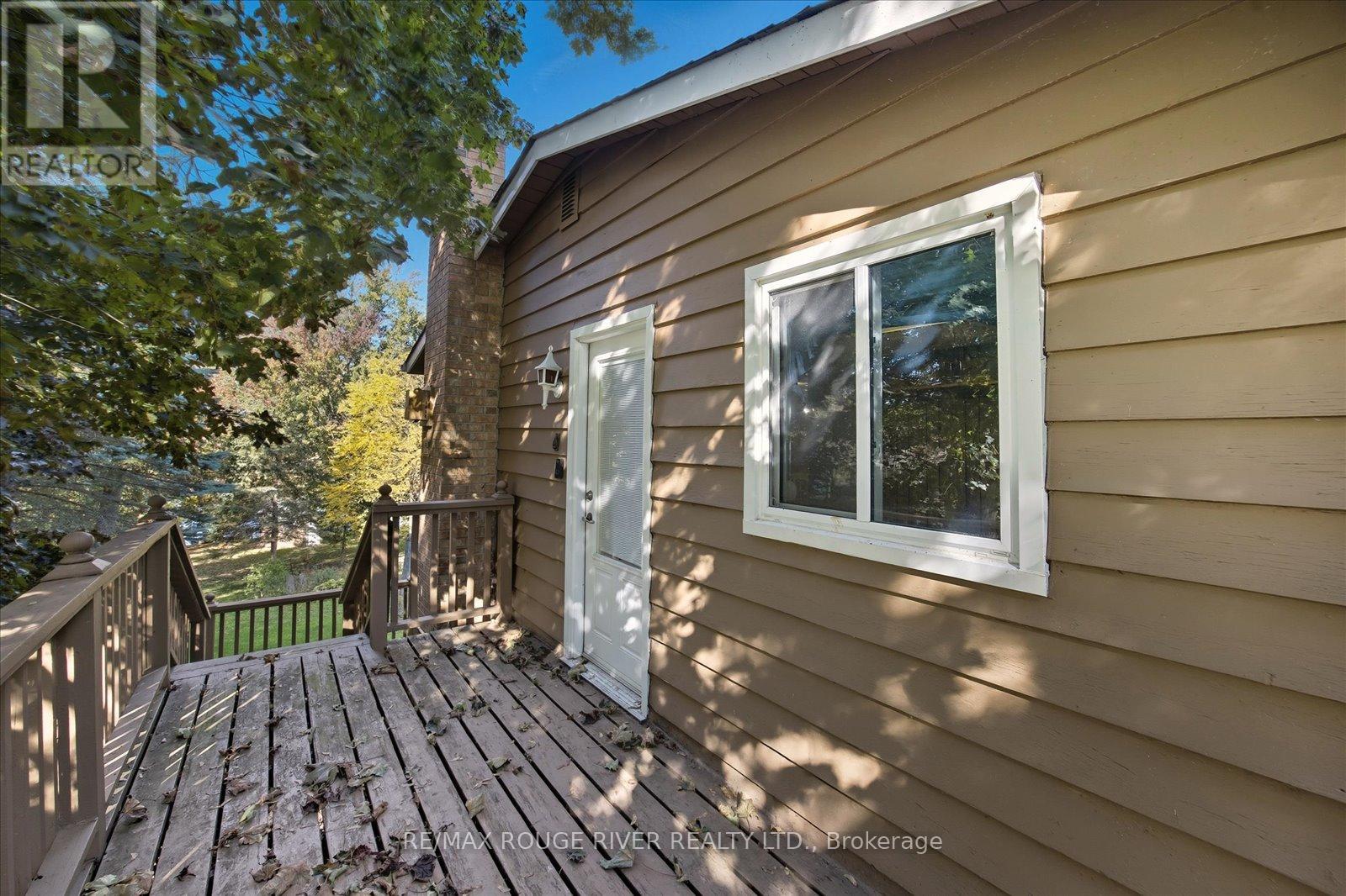 65 Cedarview Drive, Kawartha Lakes, Ontario  K0L 2W0 - Photo 6 - X12508156