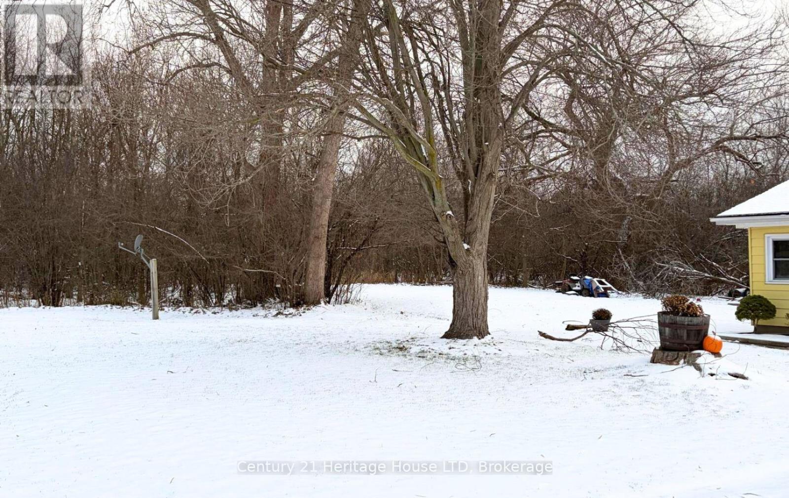 690 Bridge Street, Fort Erie, Ontario L2A 5M4 - Photo 19 - X12373802