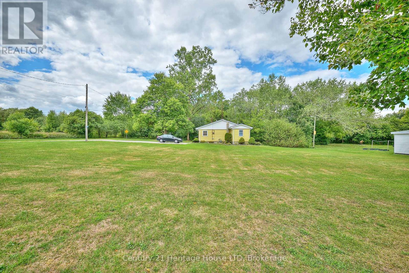 690 Bridge Street, Fort Erie, Ontario L2A 5M4 - Photo 26 - X12373802