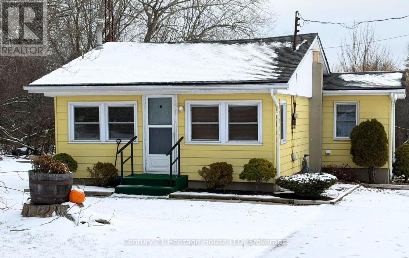 690 Bridge Street, Fort Erie, Ontario L2A 5M4 - Photo 20 - X12373802