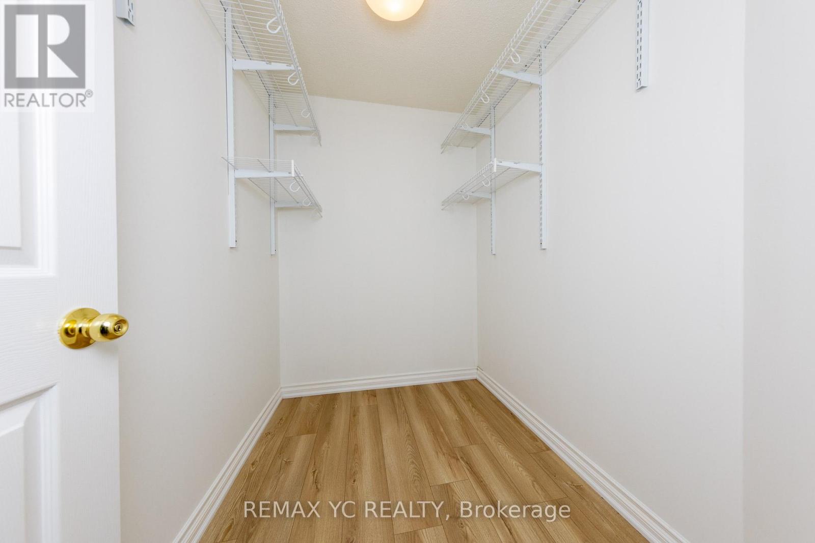 896 Darwin Drive, Pickering, Ontario  L1X 2P8 - Photo 17 - E12602104