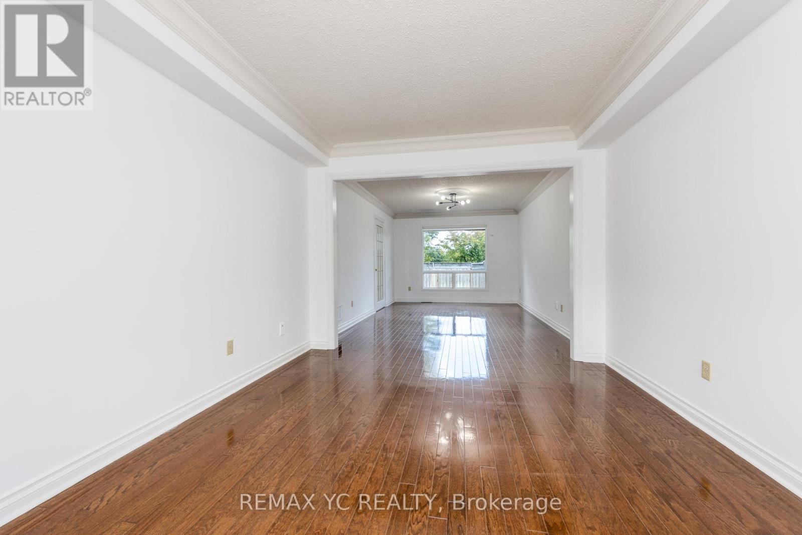 896 Darwin Drive, Pickering, Ontario  L1X 2P8 - Photo 2 - E12602104