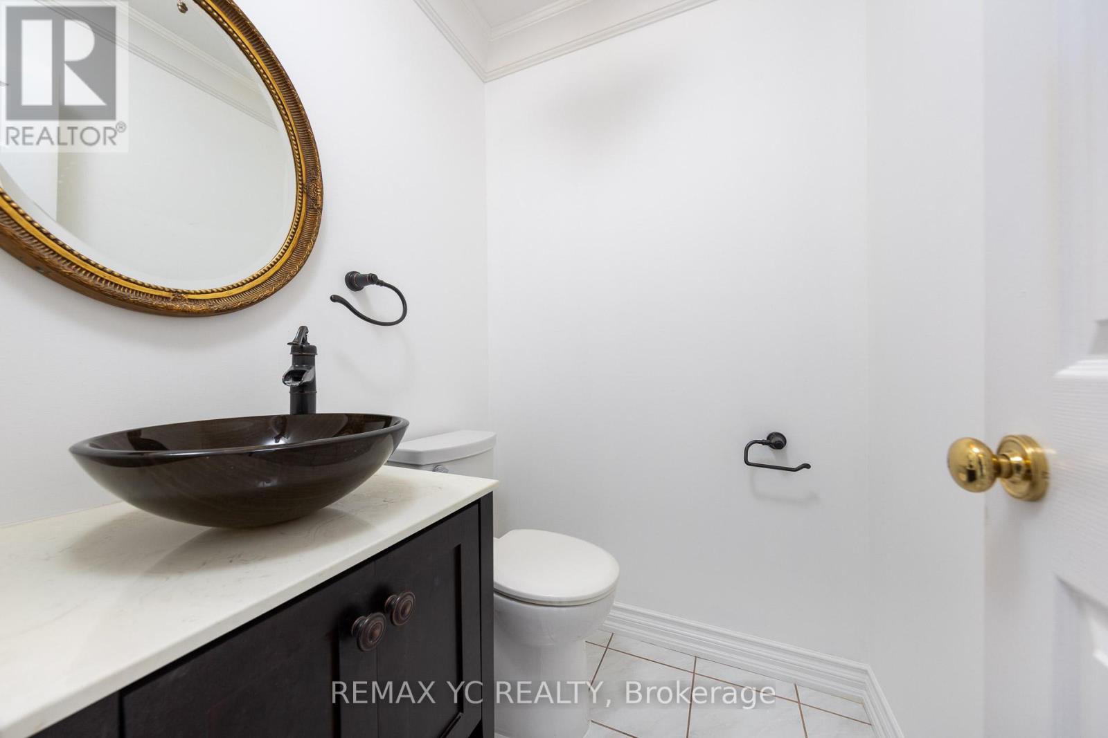 896 Darwin Drive, Pickering, Ontario  L1X 2P8 - Photo 9 - E12602104