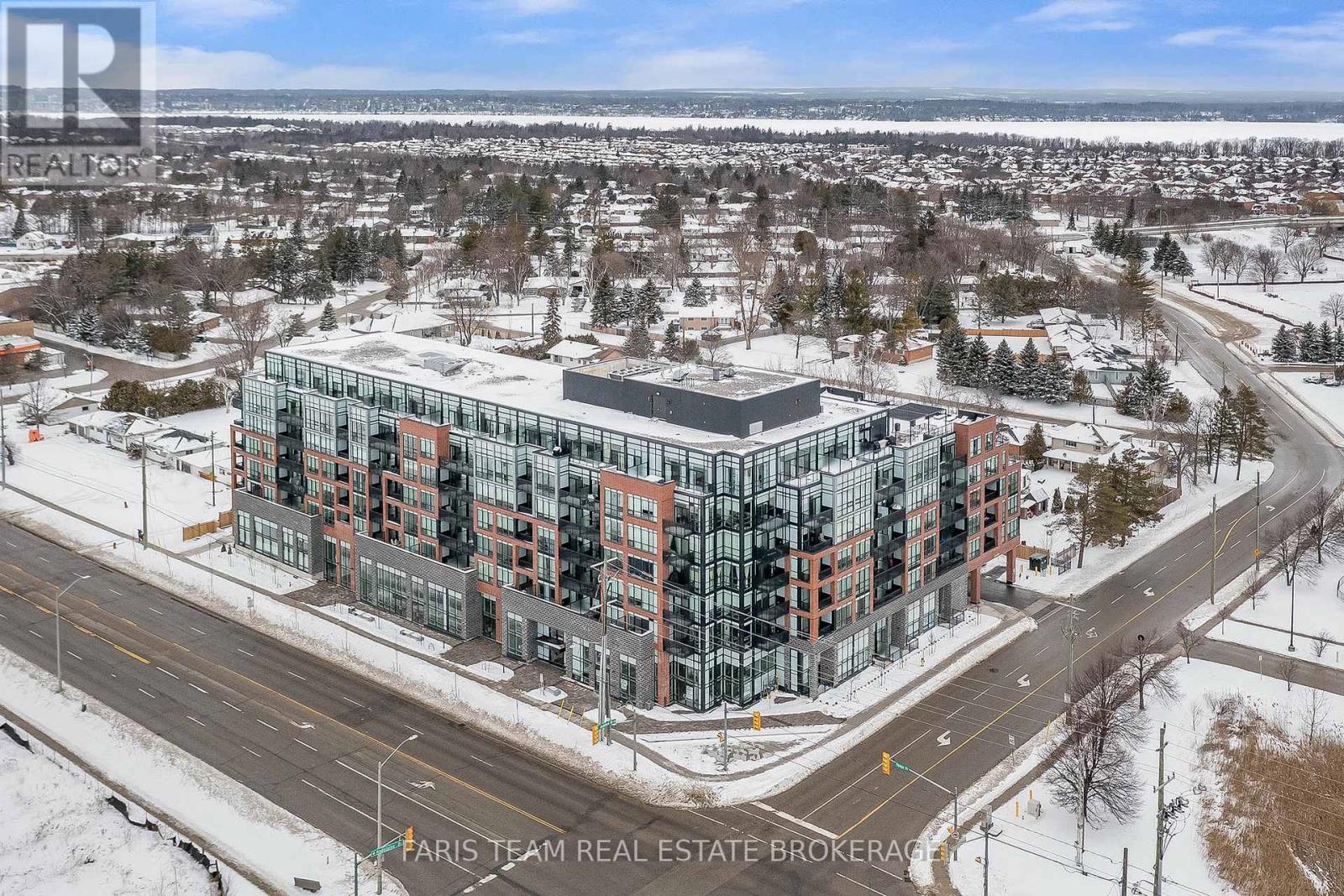 311 - 681 YONGE STREET, Barrie, Ontario