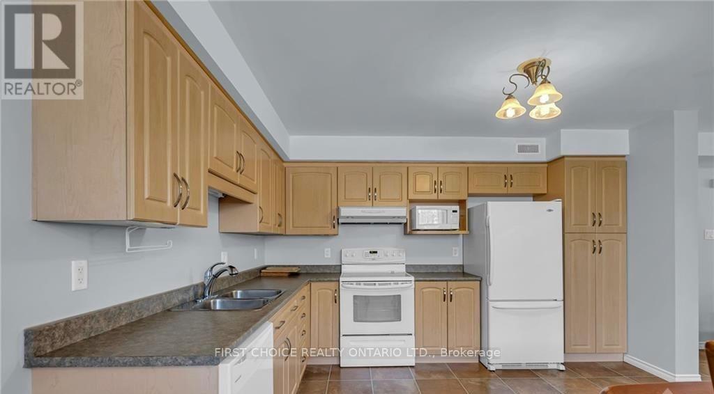 1547 Vercheres Street, Ottawa, Ontario  K1C 7C7 - Photo 15 - X12404404