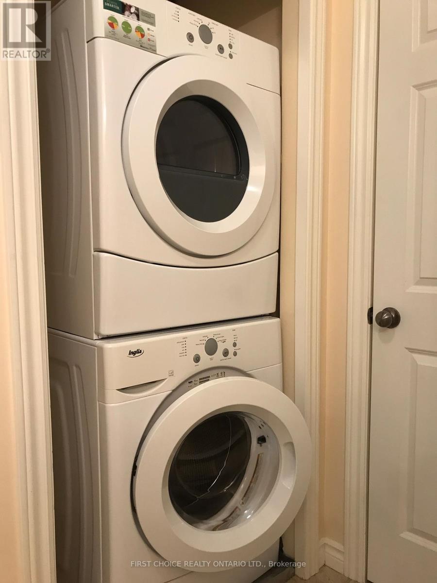 1547 Vercheres Street, Ottawa, Ontario  K1C 7C7 - Photo 8 - X12404404