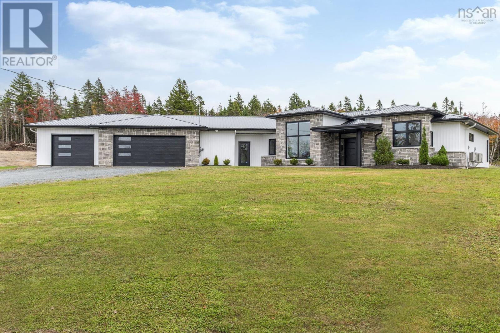 64 Shady Vista Drive, Hatchet Lake, Nova Scotia