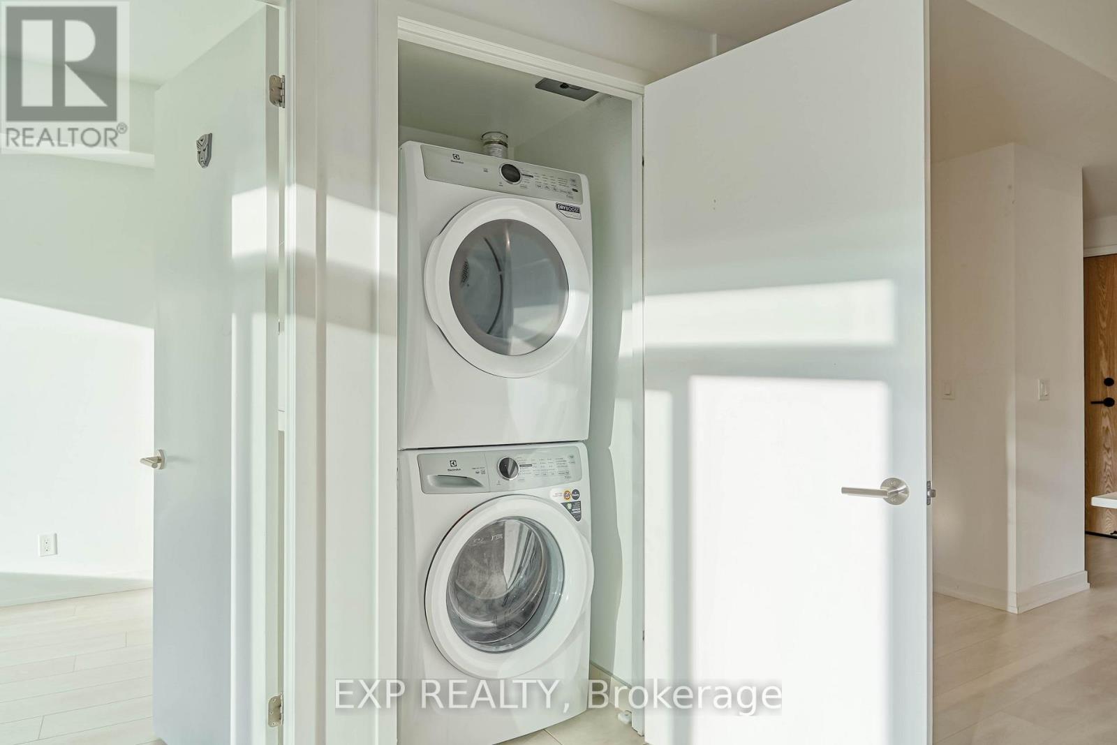 D328 - 8 Beverley Glen Boulevard, Vaughan, Ontario  L4J 0L5 - Photo 31 - N12602088