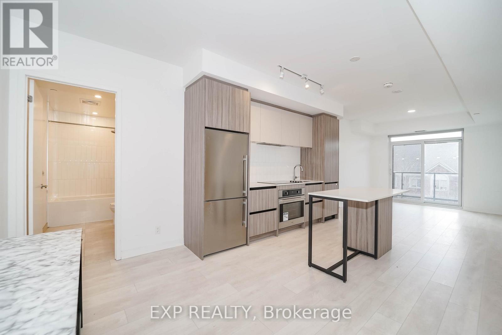 D328 - 8 Beverley Glen Boulevard, Vaughan, Ontario  L4J 0L5 - Photo 4 - N12602088