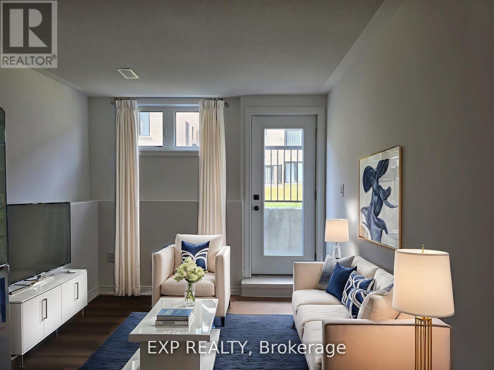 Unit B - 64 Singhampton Road, Vaughan, Ontario  L4H 5J6 - Photo 4 - N12602166