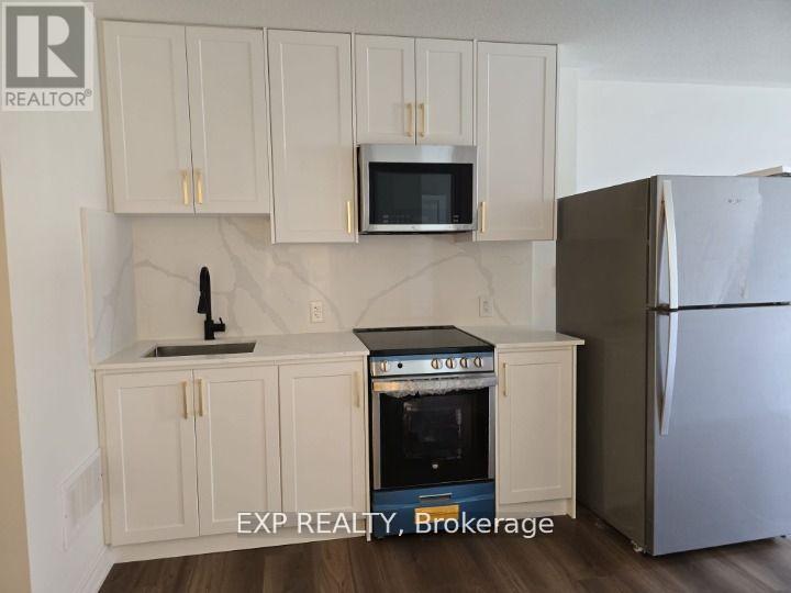 Unit B - 64 Singhampton Road, Vaughan, Ontario  L4H 5J6 - Photo 6 - N12602166