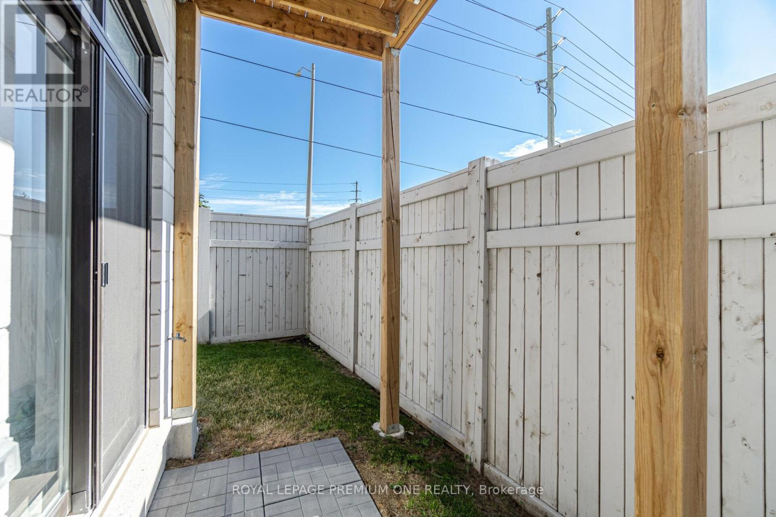 2 Seacoasts Circle, Vaughan, Ontario  L6A 5B6 - Photo 19 - N12602198