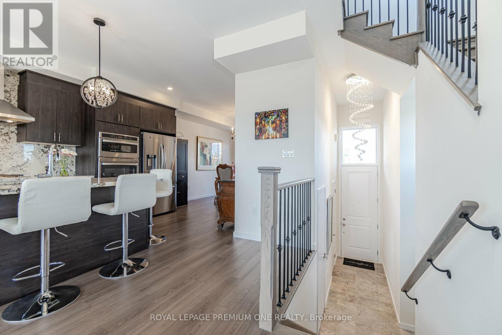 2 Seacoasts Circle, Vaughan, Ontario  L6A 5B6 - Photo 24 - N12602198