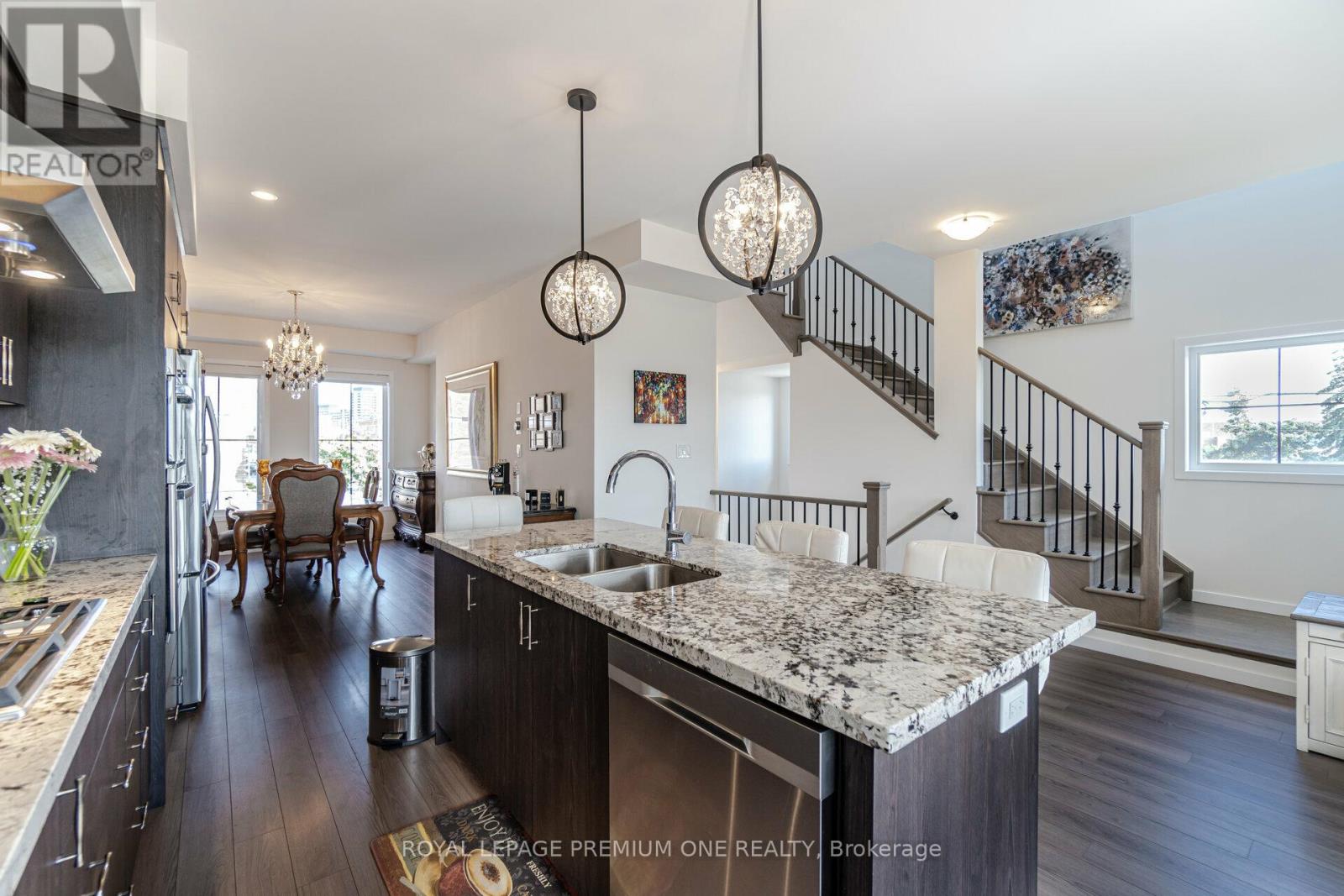 2 Seacoasts Circle, Vaughan, Ontario  L6A 5B6 - Photo 29 - N12602198