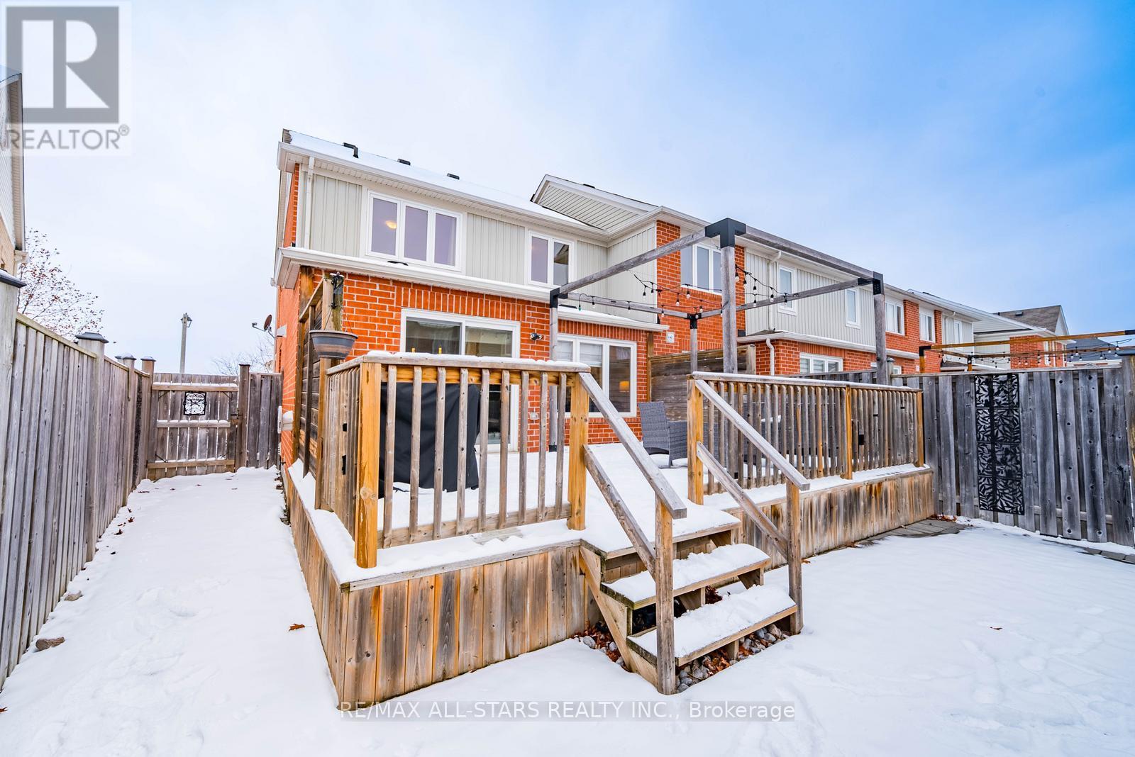 54 Gladys Clarkson Drive, Whitchurch-Stouffville, Ontario  L4A 0Z6 - Photo 33 - N12602220