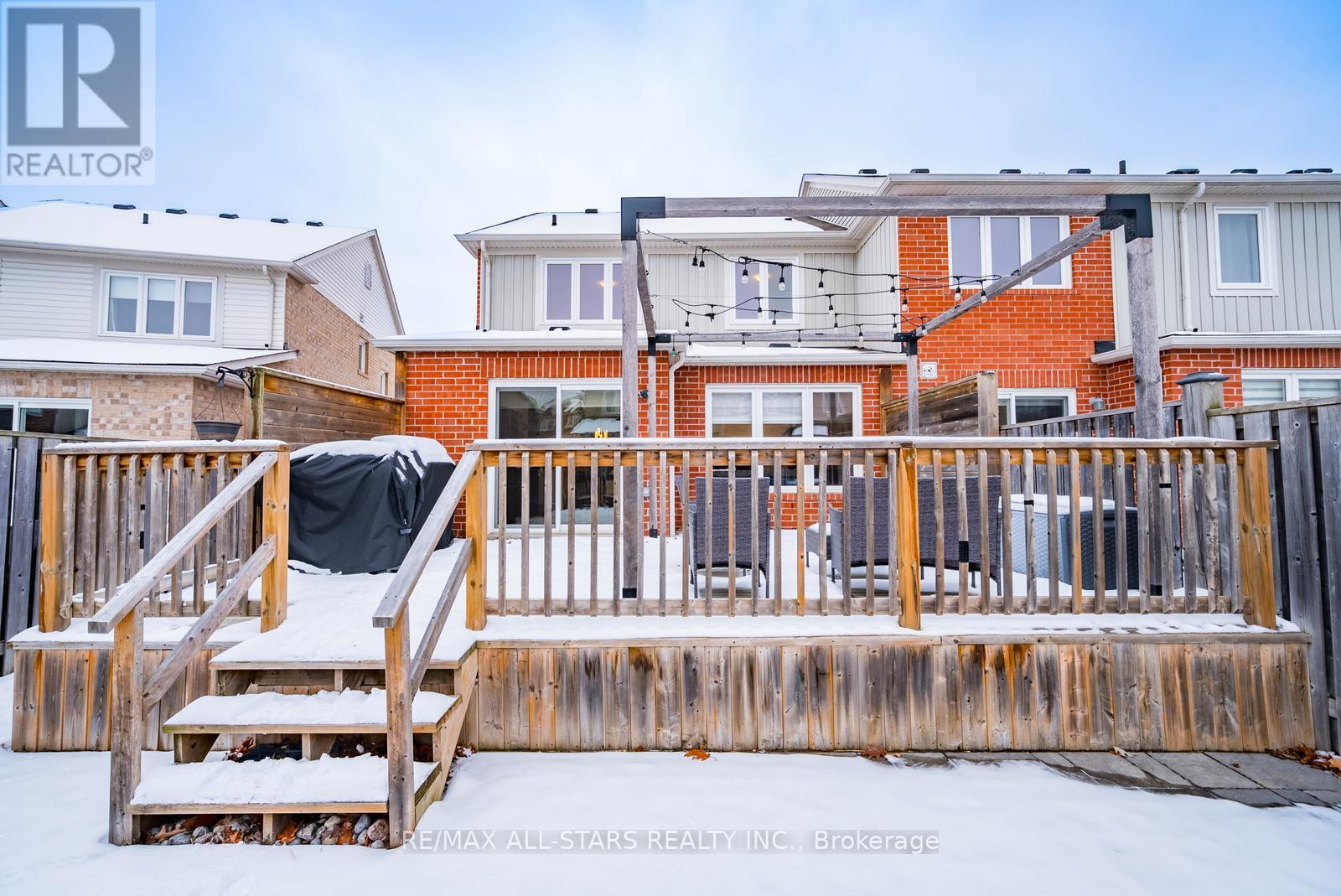 54 Gladys Clarkson Drive, Whitchurch-Stouffville, Ontario  L4A 0Z6 - Photo 34 - N12602220