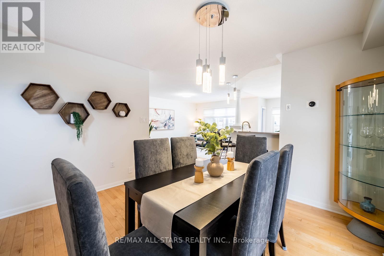 54 Gladys Clarkson Drive, Whitchurch-Stouffville, Ontario  L4A 0Z6 - Photo 6 - N12602220